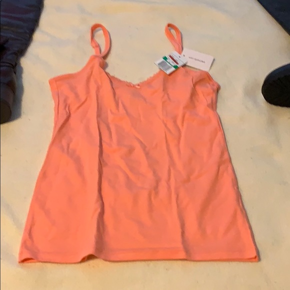 Lace on top  tank top - Picture 4 of 4